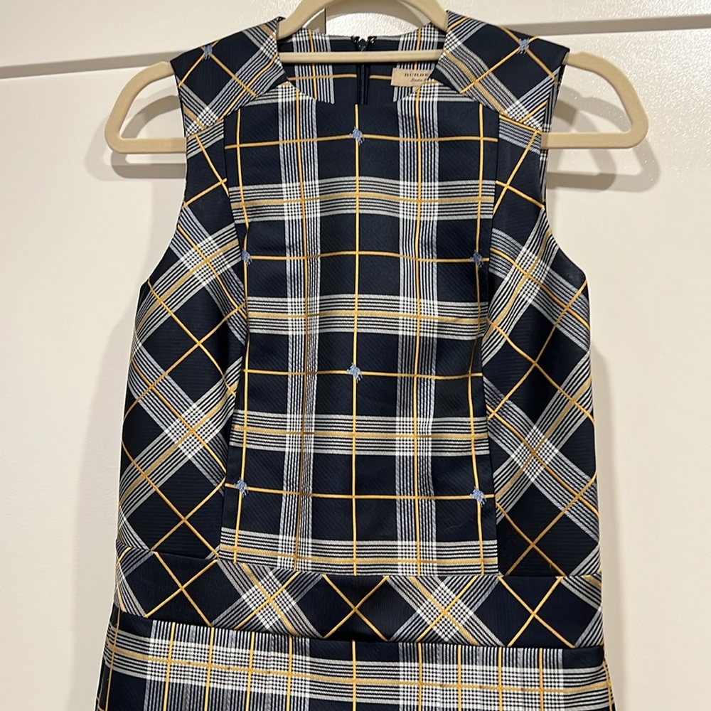 Navy Check Burberry Pleated Dress NWT Size 2 - Picture 4 of 11